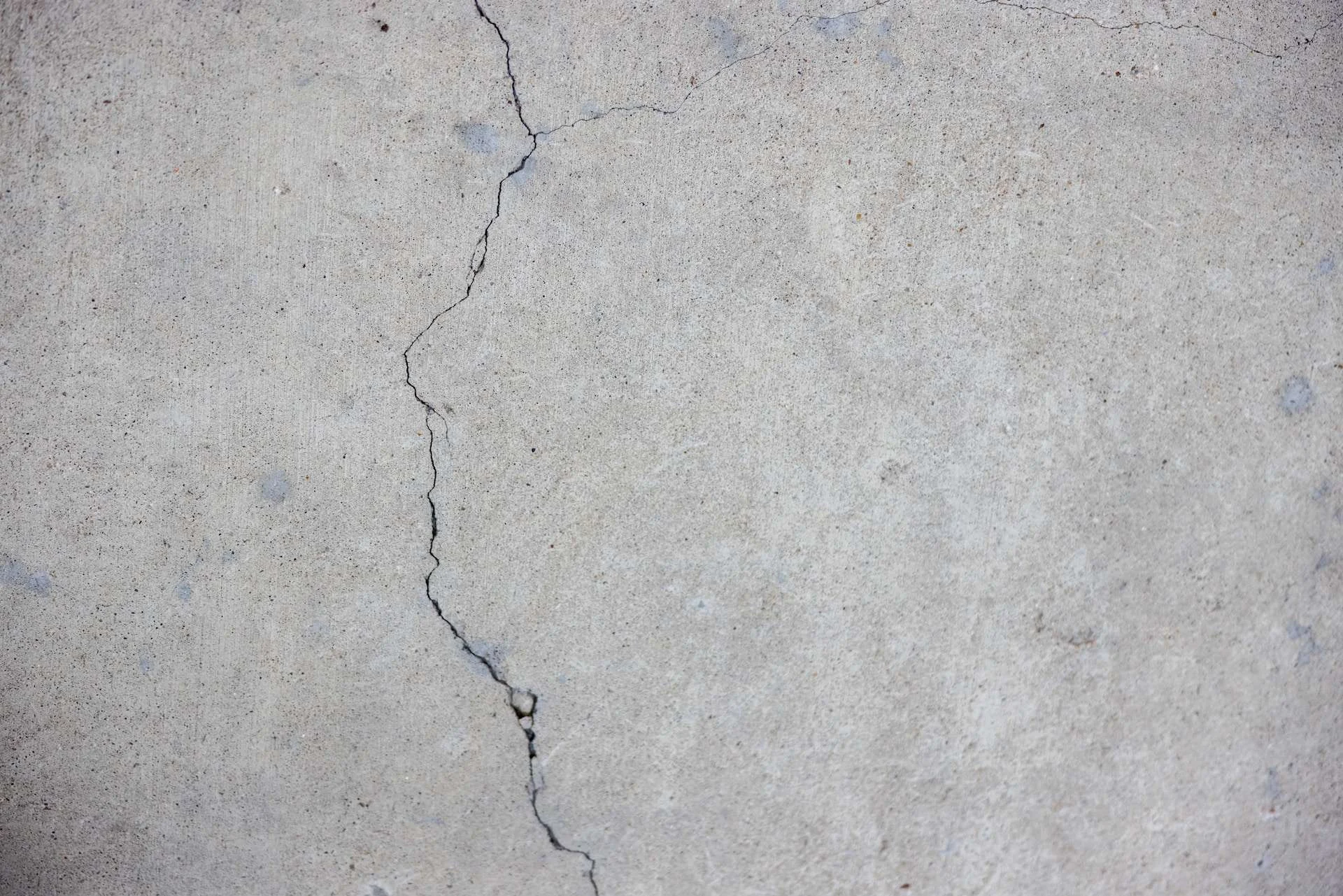 Top 5 Indicators It’s Time to Replace Your Epoxy Flooring